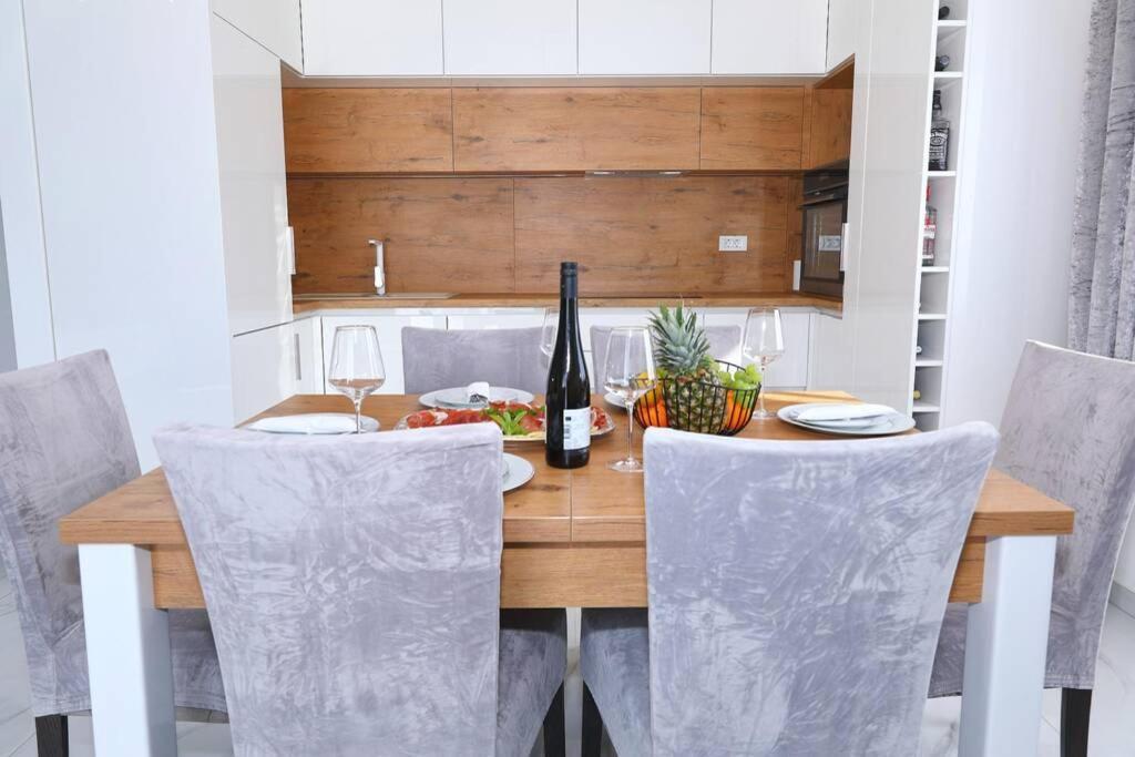 Apartman Chiara Galovac  Eksteriør billede